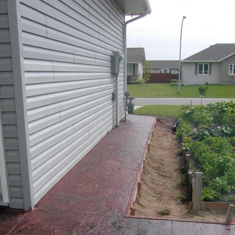 Stamped and coloured sidewalk