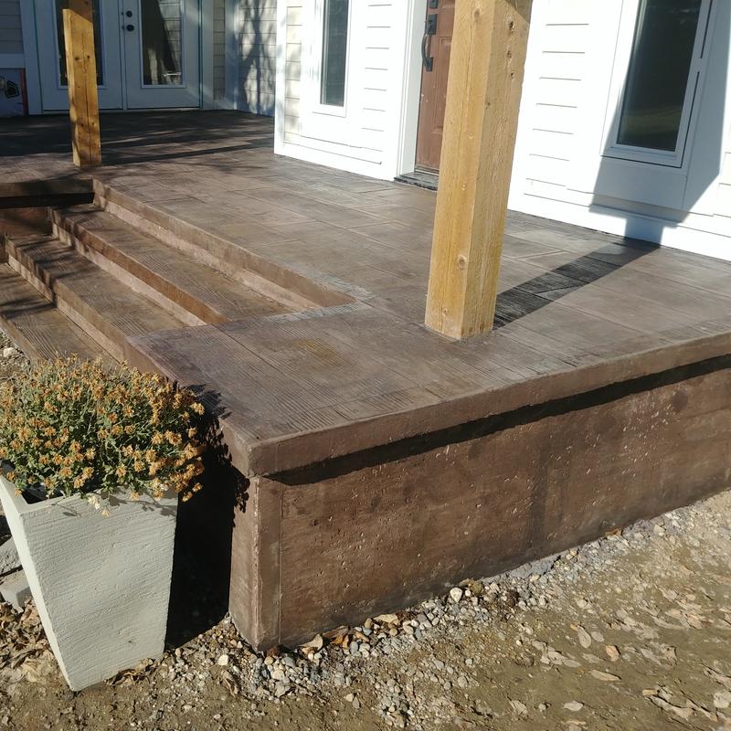Wood-stamped veranda