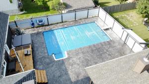 flagstone stamp concrete swimming pool