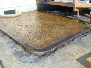 Flagstone stamped concrete patio